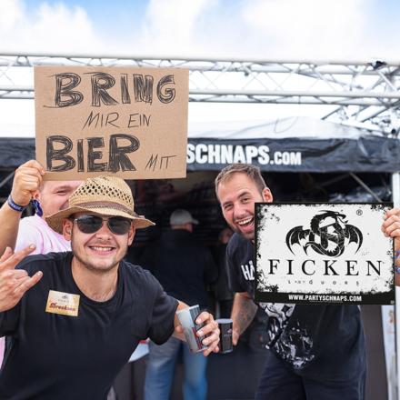 Party-Pappe in Aktion auf dem Festival
