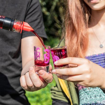FICKEN Shots einschenken
